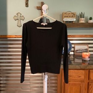 Ribbed Form Fitting Sweater